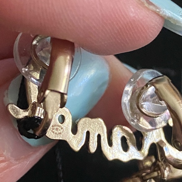 Chanel Script earring - Picture 4 of 5